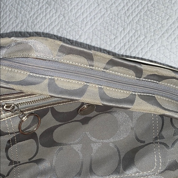 Purse - Picture 7 of 8